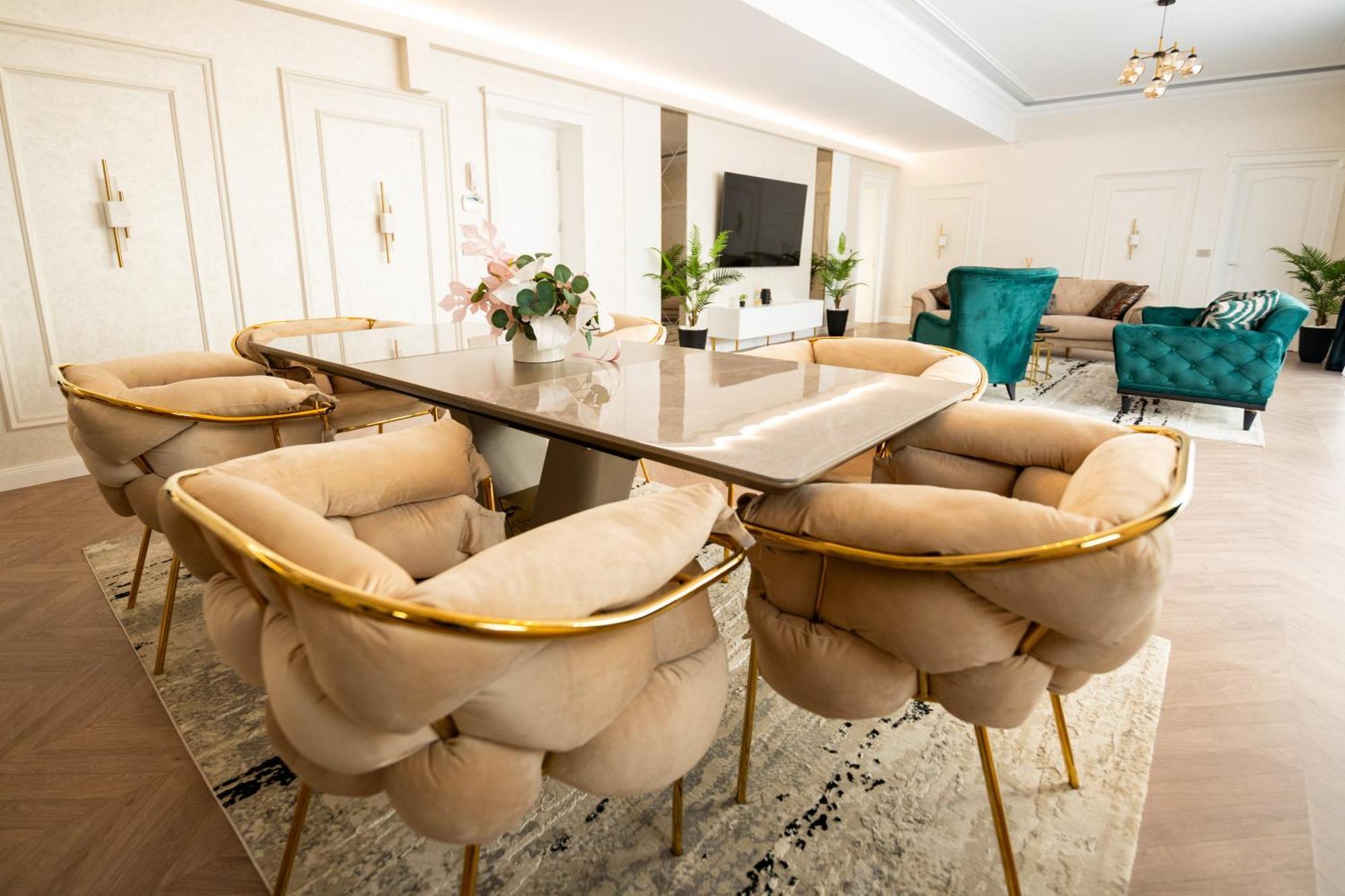מלון וסלוי The Penthouse מראה חיצוני תמונה